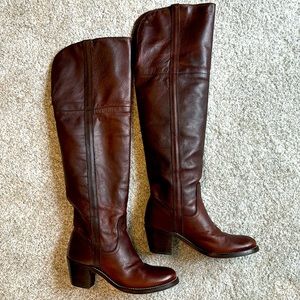 Vintage Y2K Frye over the knee slouchy brown leather riding boots. 6.5